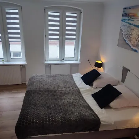 Apartment Jadzia Parter Lub Pietro Rewal